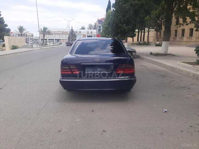 Mercedes E 200 1998, 243,870 km - 2.0 l - Göygöl
