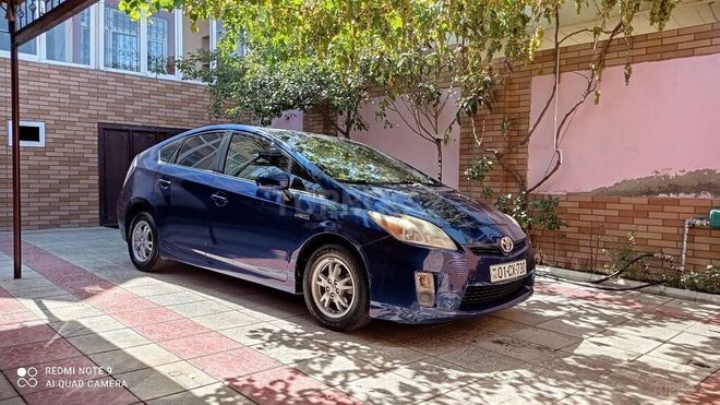 Toyota Prius 2011, 220,000 km - 1.8 l - Bakı