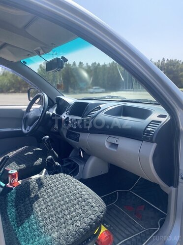 Mitsubishi L200 2011, 190,000 km - 2.5 l - Gəncə