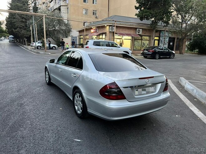 Mercedes E 220 2007, 298,000 km - 2.2 л - Bakı