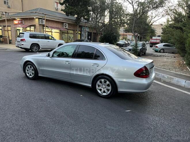 Mercedes E 220 2007, 298,000 km - 2.2 л - Bakı