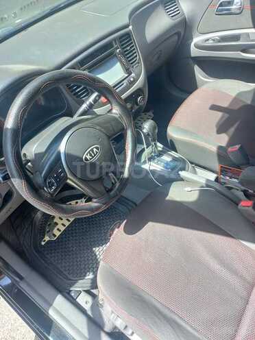 Kia Rio 2011, 257,000 km - 1.6 л - Qəbələ