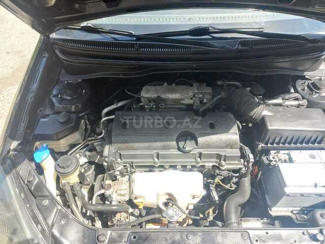 Kia Rio 2011, 257,000 km - 1.6 л - Qəbələ