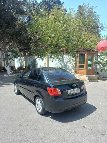 Kia Rio 2011, 257,000 km - 1.6 л - Qəbələ