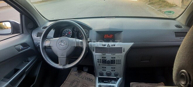 Opel Astra 2009, 197,000 km - 1.4 l - Bakı