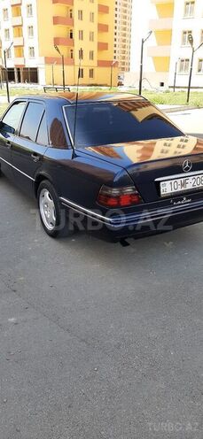 Mercedes E 300 1995, 355,742 km - 3.0 l - Sumqayıt