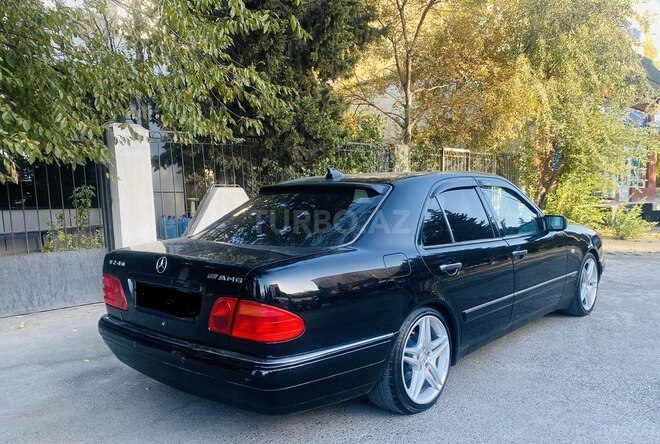 Mercedes E 240 1998, 355,000 km - 2.4 l - Sumqayıt