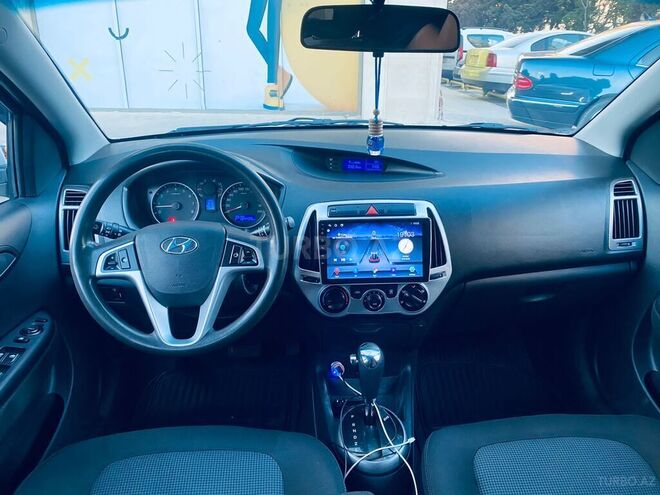 Hyundai i20 2013, 105,000 km - 1.4 л - Bakı