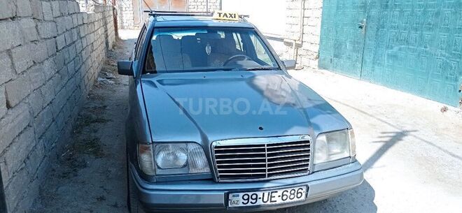 Mercedes E 250 1991, 300,000 km - 2.5 l - Bakı