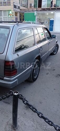 Mercedes E 250 1991, 300,000 km - 2.5 l - Bakı