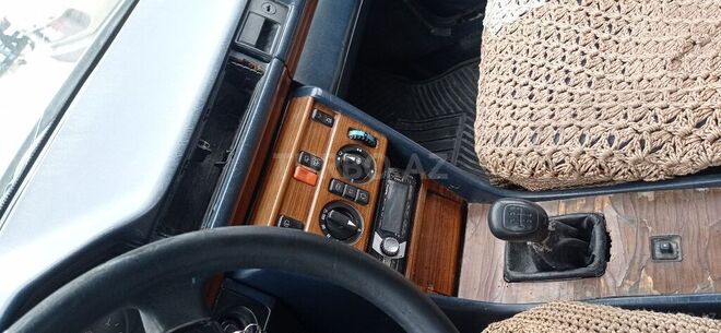 Mercedes E 250 1991, 300,000 km - 2.5 l - Bakı