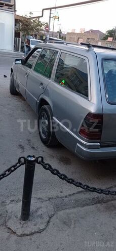 Mercedes E 250 1991, 300,000 km - 2.5 l - Bakı