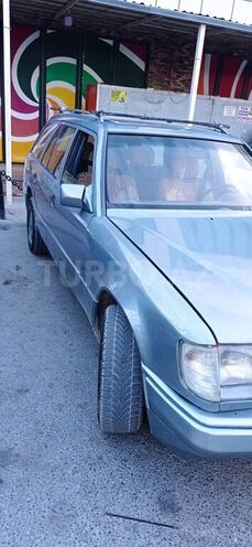 Mercedes E 250 1991, 300,000 km - 2.5 l - Bakı