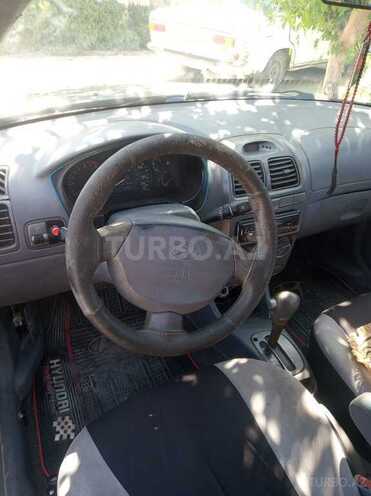 Hyundai Accent 2001, 215,421 km - 1.6 л - Bakı