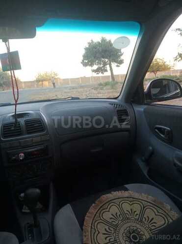 Hyundai Accent 2001, 215,421 km - 1.6 л - Bakı