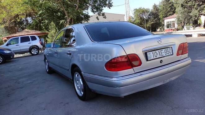 Mercedes E 300 1996, 650,000 km - 3.0 l - Bakı