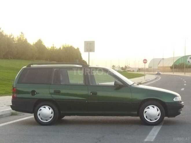 Opel Astra 1996, 385,000 km - 1.6 l - Bakı