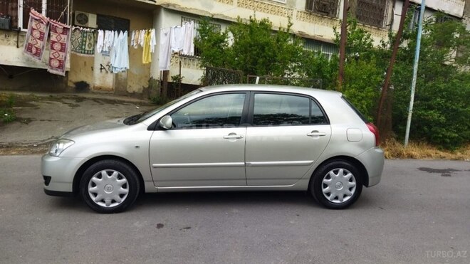 Toyota Corolla 2005, 112,600 km - 1.4 l - Bakı