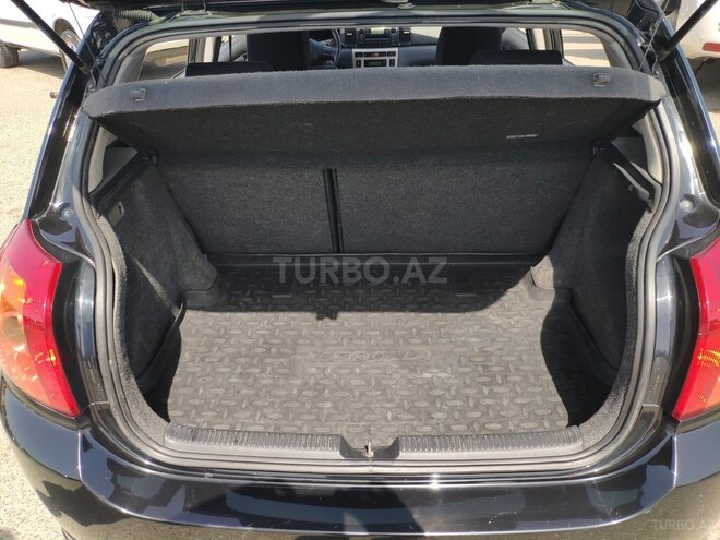 Toyota Corolla 2006, 279,000 km - 1.4 l - Bakı
