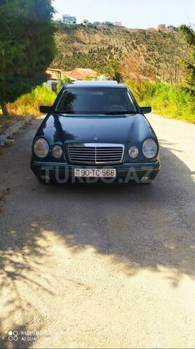 Mercedes E 240 1998, 300,141 km - 2.4 л - Bakı