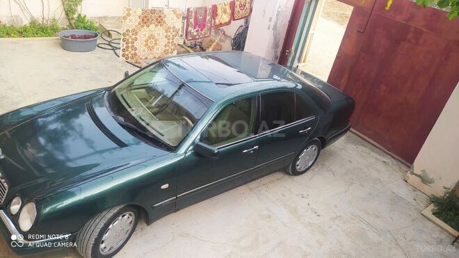 Mercedes E 240 1998, 300,141 km - 2.4 л - Bakı
