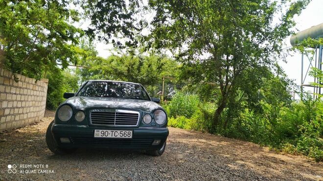 Mercedes E 240 1998, 300,141 km - 2.4 л - Bakı