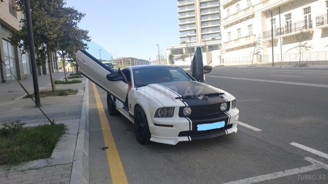 Ford Mustang 2008, 154,000 km - 4.0 l - Bakı