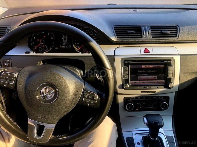 Volkswagen Passat 2010, 207,000 km - 1.8 l - Bakı