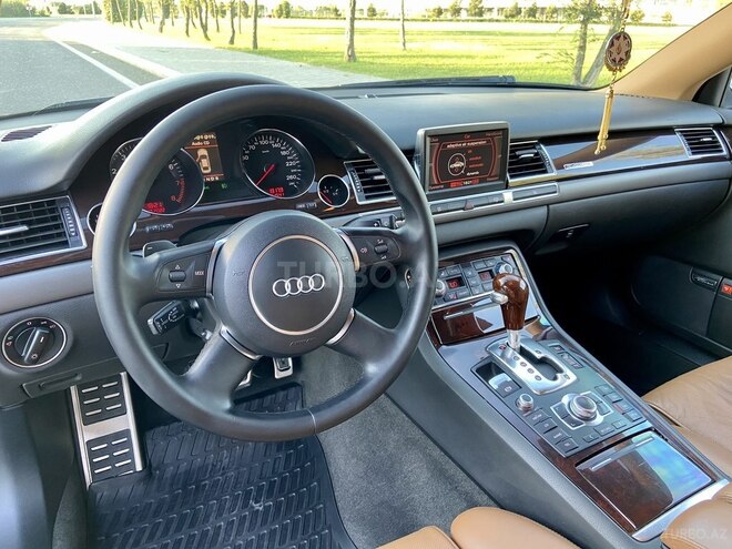 Audi A8 2005, 190,000 km - 4.2 l - Bakı