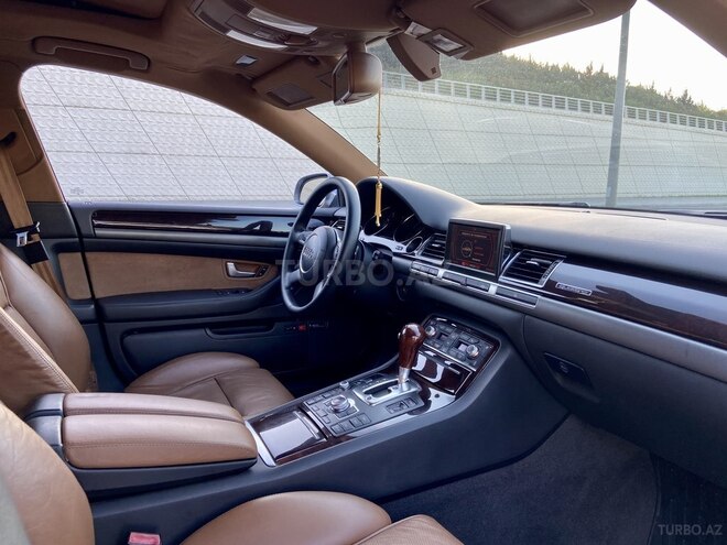 Audi A8 2005, 190,000 km - 4.2 l - Bakı