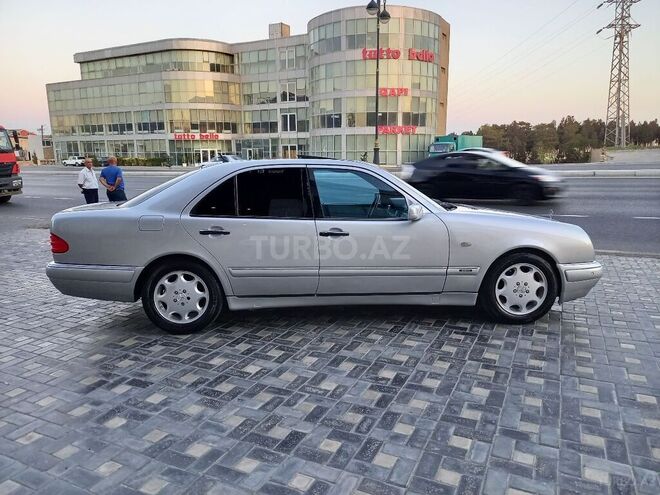 Mercedes E 280 1998, 267,000 km - 2.8 л - Bakı
