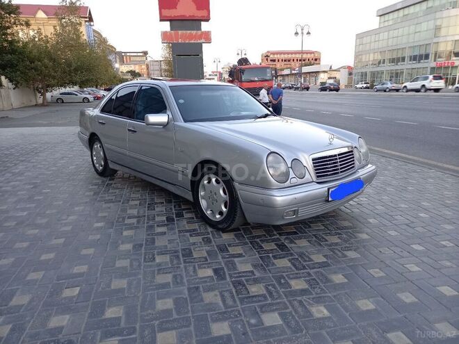Mercedes E 280 1998, 267,000 km - 2.8 л - Bakı