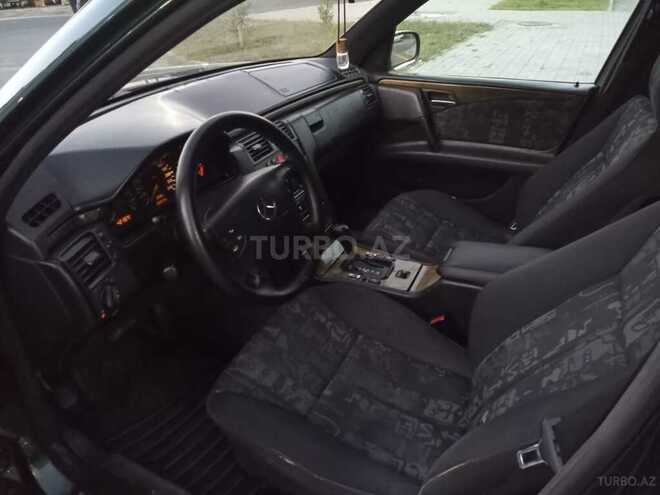 Mercedes E 230 1995, 426,000 km - 2.3 l - Bakı