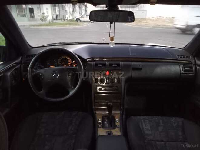 Mercedes E 230 1995, 426,000 km - 2.3 l - Bakı