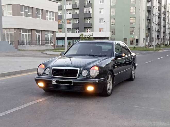 Mercedes E 230 1995, 426,000 km - 2.3 l - Bakı