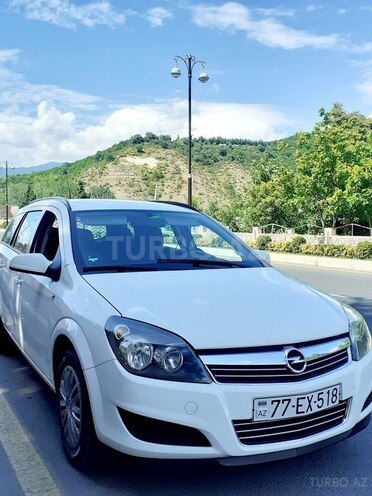 Opel Astra 2009, 197,000 km - 1.3 l - Gəncə