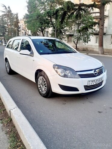 Opel Astra 2009, 197,000 km - 1.3 l - Gəncə