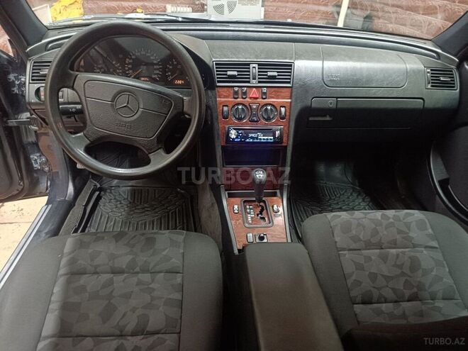 Mercedes C 180 1998, 303,360 km - 1.8 л - Bakı