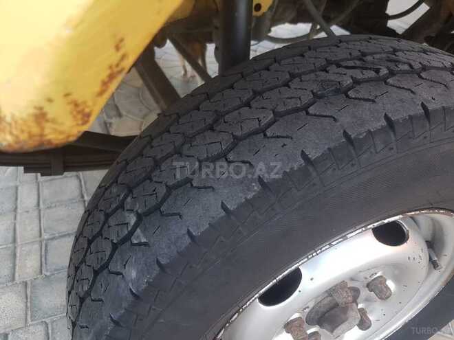 Mercedes 208 D 1994, 298,400 km - 2.3 л - Salyan