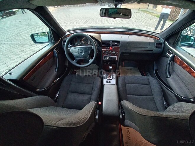Mercedes C 200 1998, 330,000 km - 2.0 l - Sumqayıt