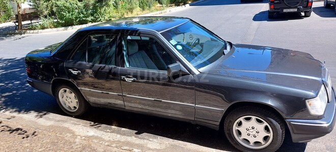 Mercedes E 200 1989, 370,000 km - 2.0 л - Bakı