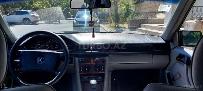 Mercedes E 200 1989, 370,000 km - 2.0 л - Bakı