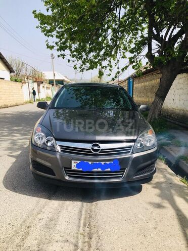 Opel Astra 2009, 255,348 km - 1.4 l - Göyçay