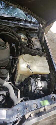 Mercedes C 230 1997, 295,000 km - 2.3 л - Bakı