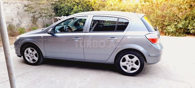 Opel Astra 2006, 160,000 km - 1.3 l - Bakı