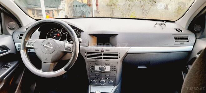 Opel Astra 2006, 160,000 km - 1.3 l - Bakı