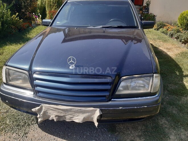 Mercedes C 200 1996, 530,000 km - 2.0 l - Zaqatala