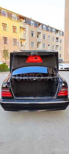 Mercedes E 320 2000, 110,000 km - 3.2 l - Bakı