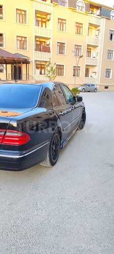 Mercedes E 320 2000, 110,000 km - 3.2 l - Bakı