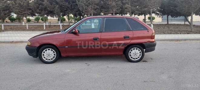 Opel Astra 1996, 250,000 km - 1.6 l - Sumqayıt